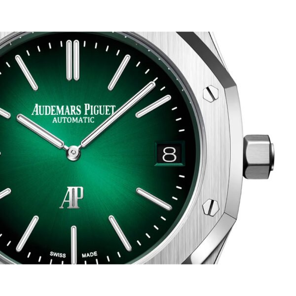 Audemars Piguet Royal Oak Jumbo Extra Thin - Image 3