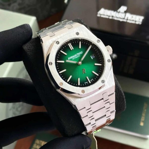 Audemars Piguet Royal Oak Jumbo Extra Thin - Image 6